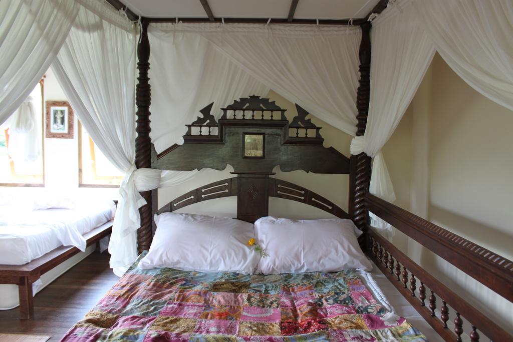 Bebek Biru Hotel ซิเดอมัน ภายนอก รูปภาพ